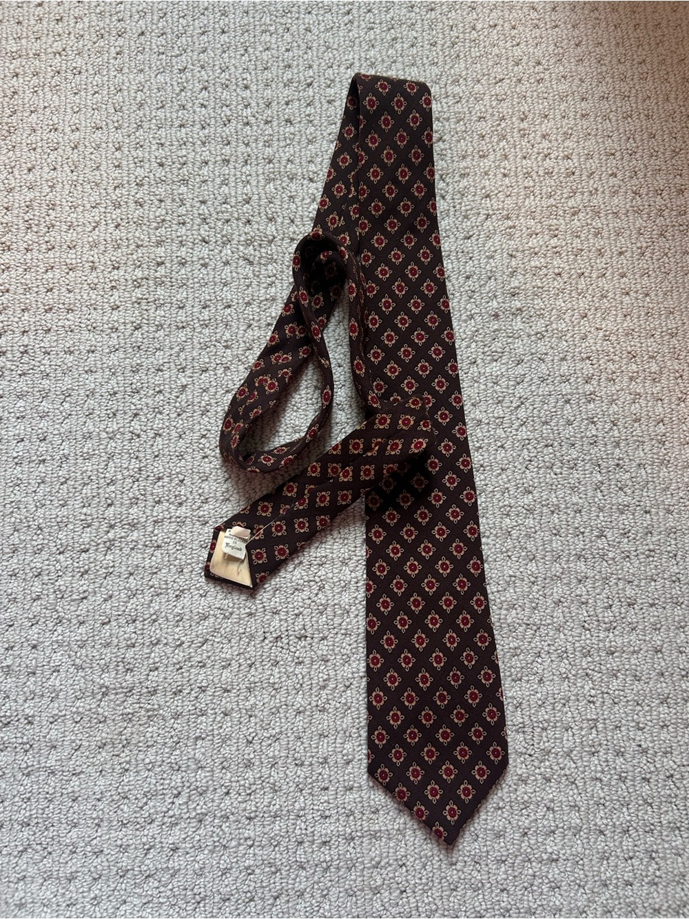 Mens Burgundy Geometric Pattern Tie